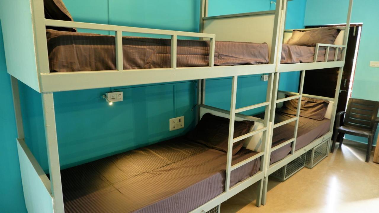 Pappi Chulo Morjim Otel Dış mekan fotoğraf